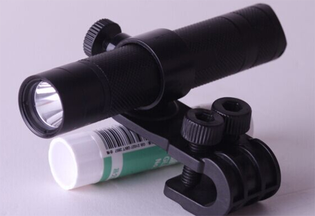 佩戴式改進型消防員照明燈具 FD-FBP300/SXZM03